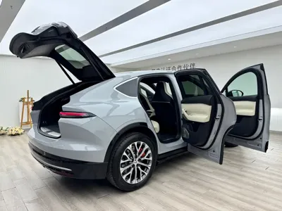 Nio EC6