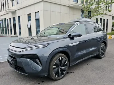 BYD 唐L