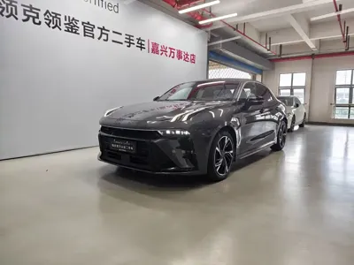 Lynk & Co 03