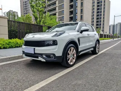 Lynk & Co 01