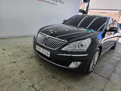 Hyundai Equus