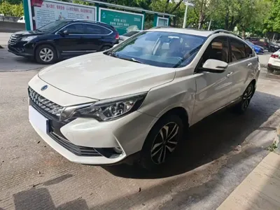 Venucia T90