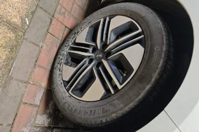 JAC Refine RF8 PHEV