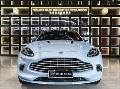 Aston Martin DBX