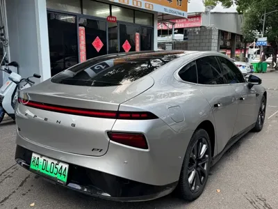 Xpeng P7