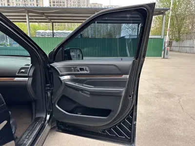 Ford Explorer (Import)