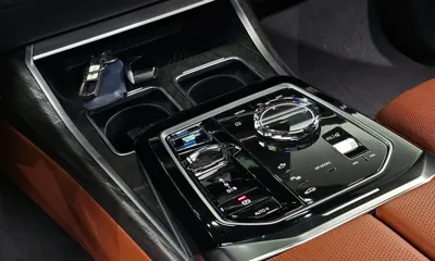 BMW i7
