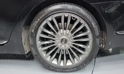 Kia K9