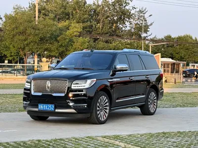 Lincoln Navigator
