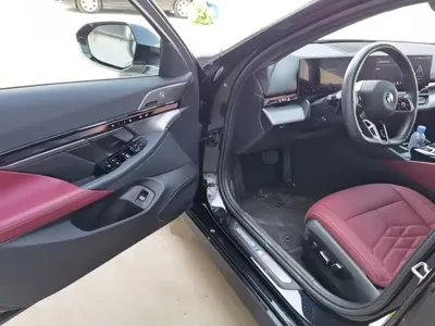 BMW i5