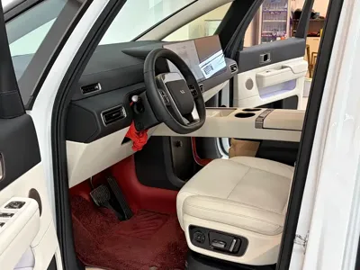 Li Auto Li MEGA