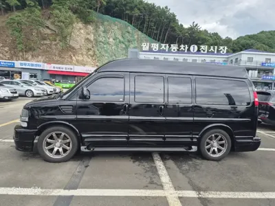 Chevrolet Express Van