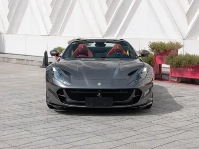 Ferrari 812