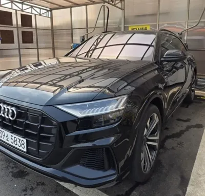 Audi Q8