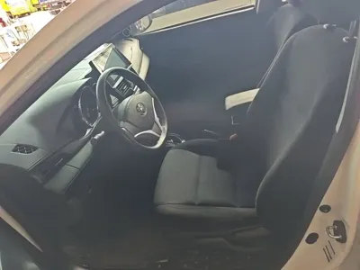 Toyota Yaris L