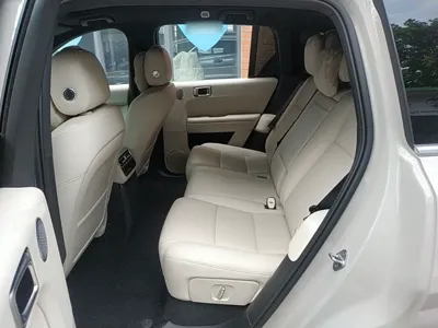 Li Auto L6