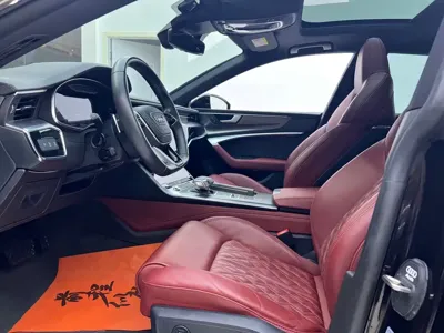 Audi A7L