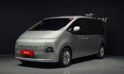Hyundai Staria