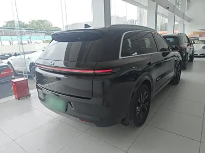 Li Auto Li L8