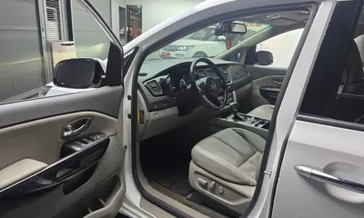 Kia Canival