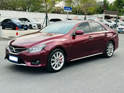 Toyota Reiz