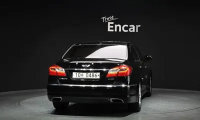 Hyundai Genesis