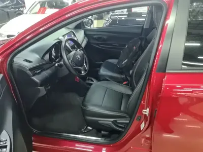 Toyota Yaris L