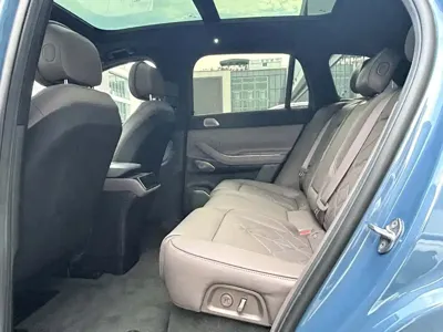 Nio ES7