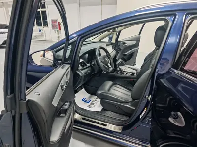 BYD MAX