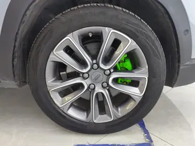 Geely ICON