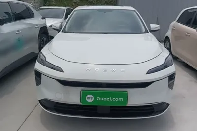 Roewe D6