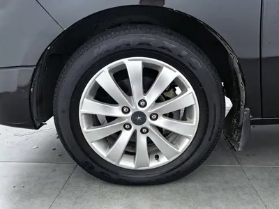 JAC Refine M5