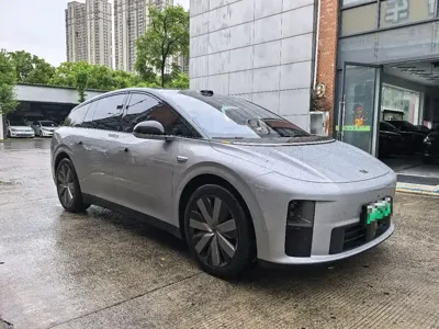 Li Auto 理想i6