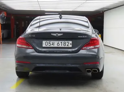 Genesis G70