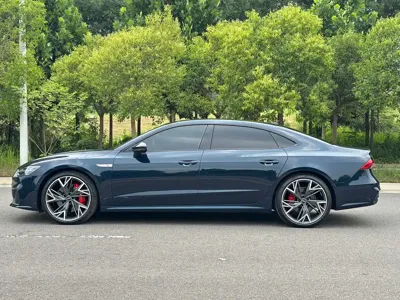 Audi A7L