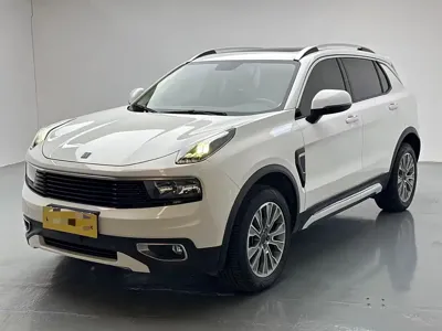 Lynk & Co 01