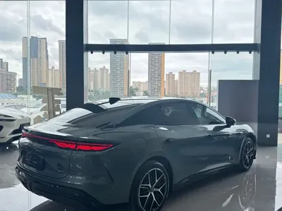 BYD 汉L