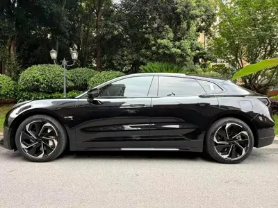 Zeekr 001