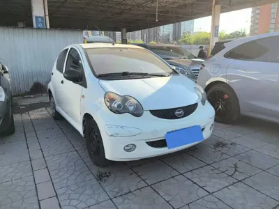 BYD F0
