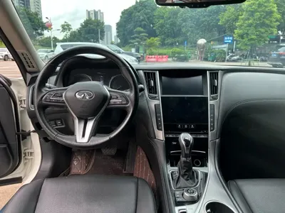 Infiniti Q50L