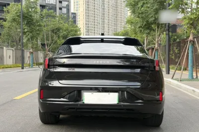 Zeekr 001