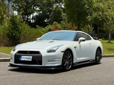 Nissan GT-R