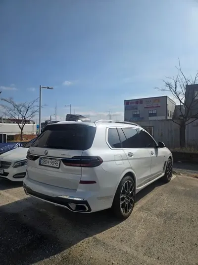 BMW X7