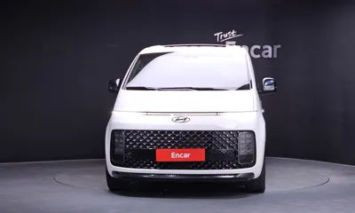 Hyundai Staria