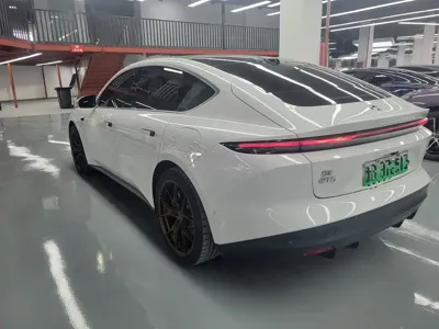 Nio ET5