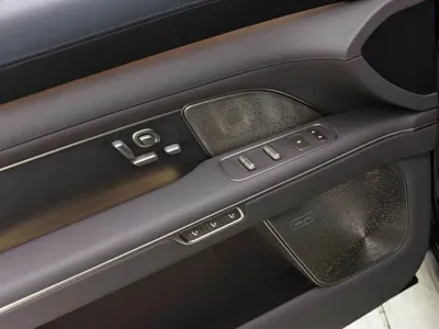 Nio ES8