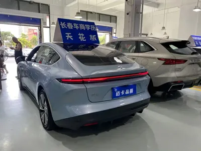 Nio ET5