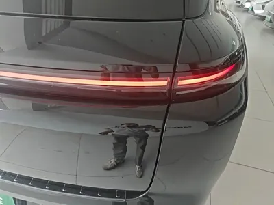 Li Auto Li L8