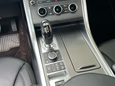 Land Rover Sport