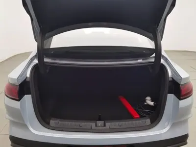 BYD Qin L